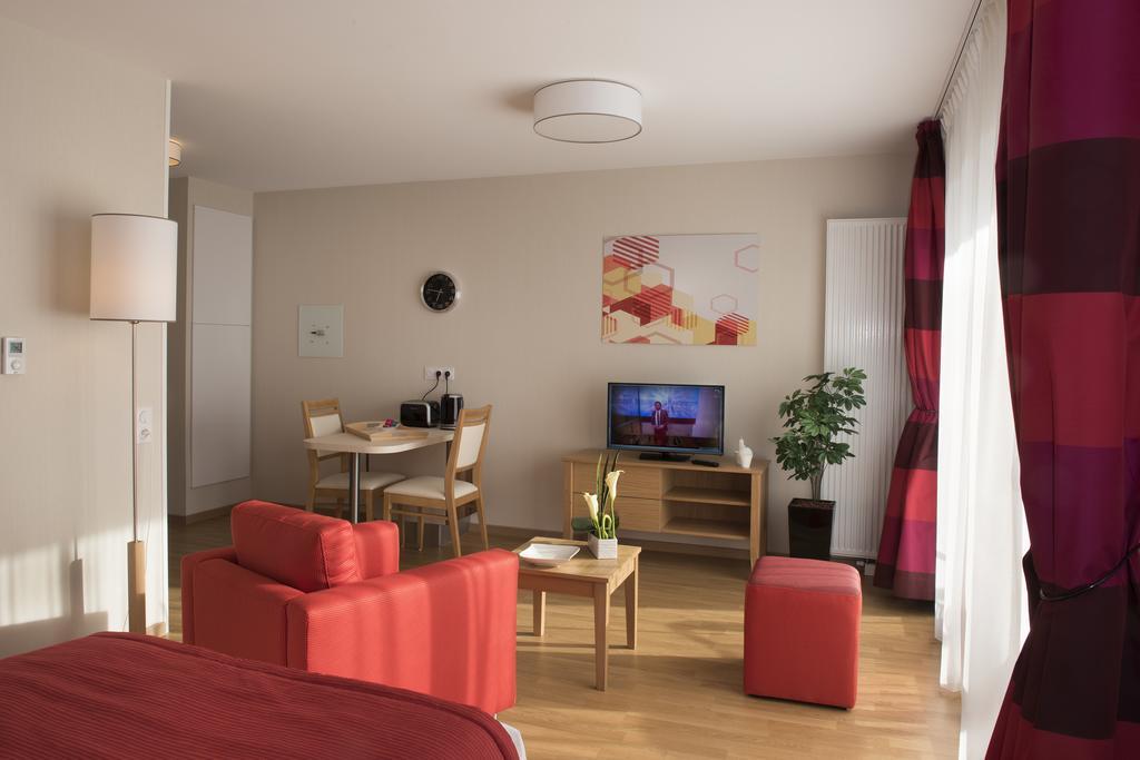 Domitys Le Palmier Du Roi Apart otel Pau Oda fotoğraf